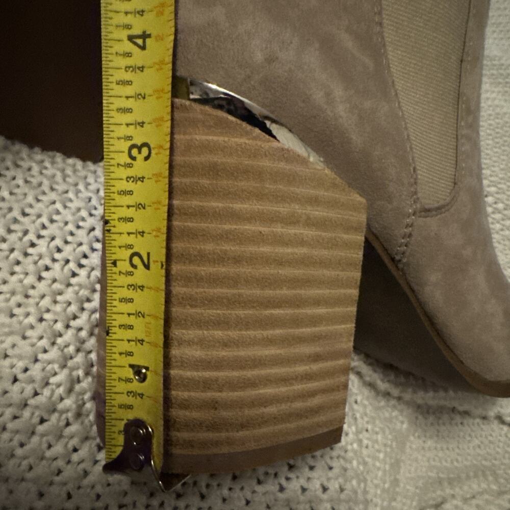 Steve Madden Womens Suede Bootie Pull On Knoxi Size 9.5 Taupe Block Heel NWOT - Picture 5 of 9